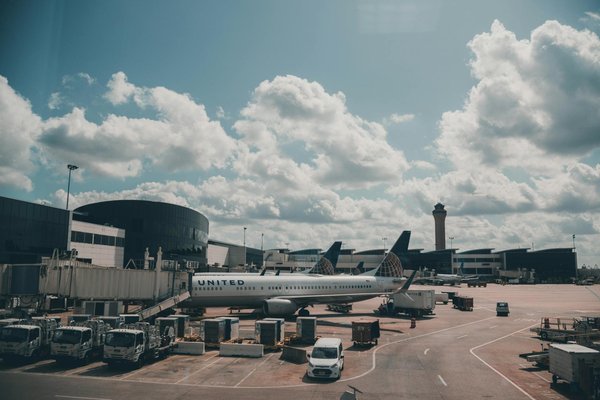 Explore edinburgh"s iconic landmarks on a budget: your comprehensive guide to affordable walking tours